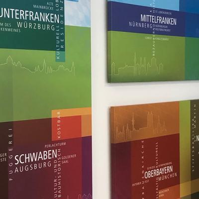 Funky Strawberry Werbetechnik Akustikbilder Dehoga