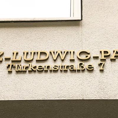 Funky Strawberry Werbetechnik Dehoga3